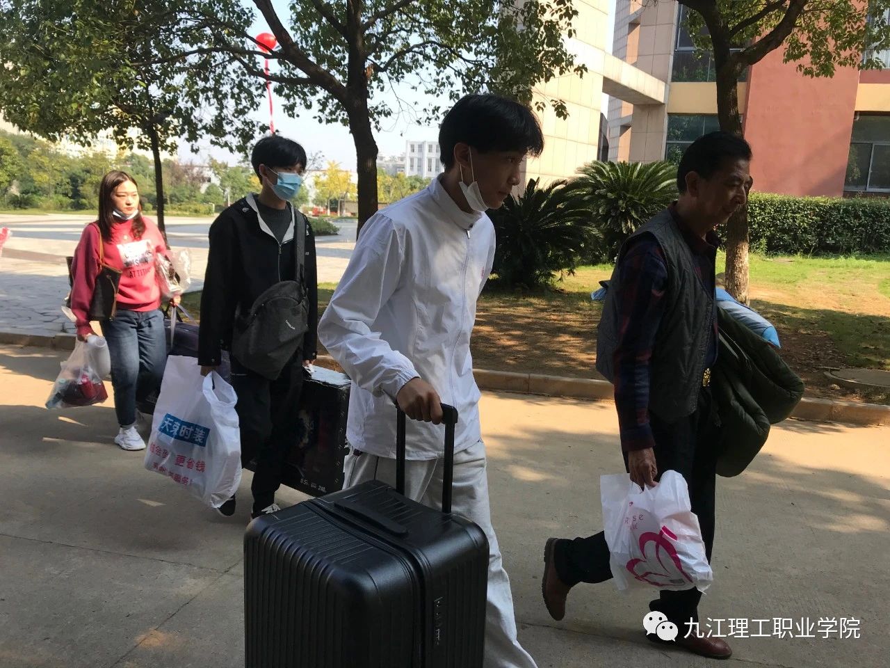 1602313533138874.jpg 12.jpg