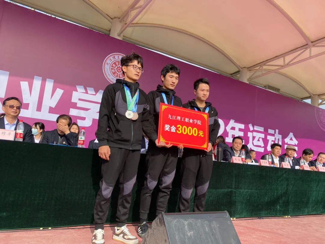 1669393547884603.jpg 1669393547884603.jpg