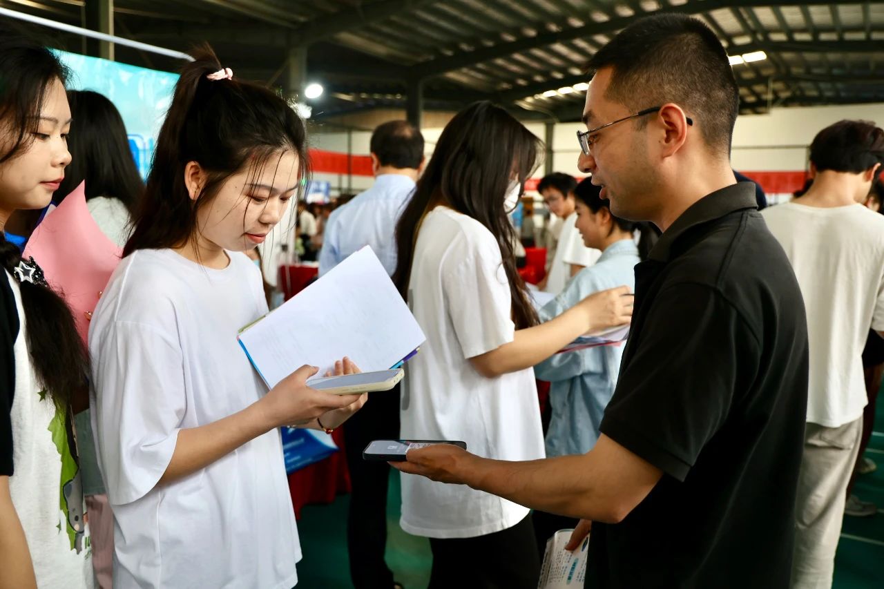 1715650950631164.jpg 1715650950631164.jpg