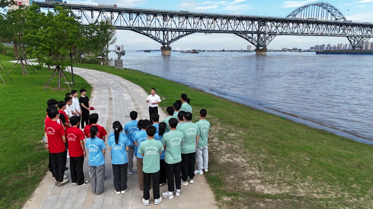 1722930114650670.jpg 1722930114650670.jpg